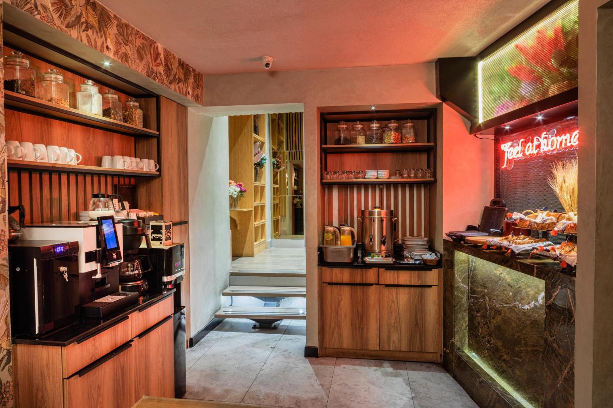 Ayramin Deluxe Taksim 2*